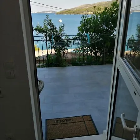 Apartment Skalinada *